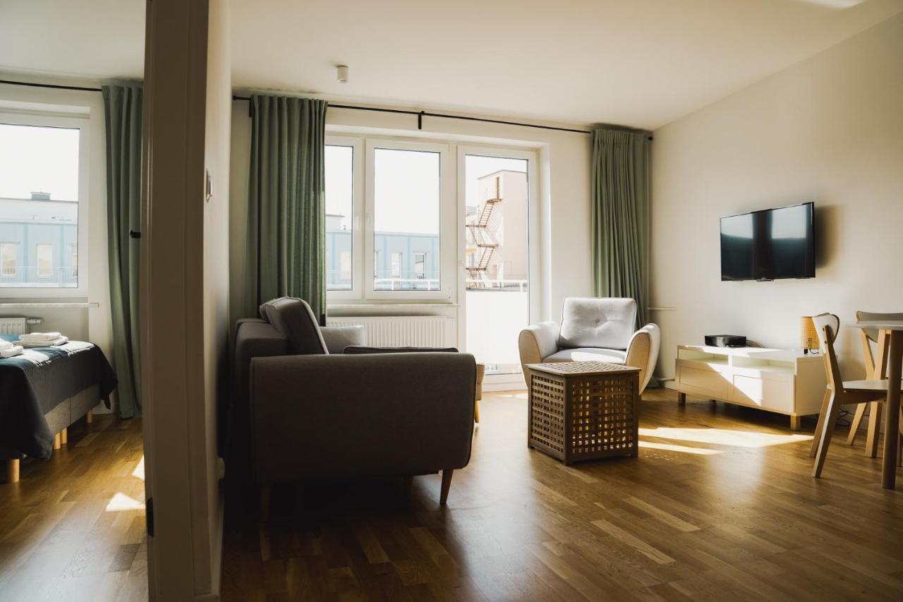 Floor Apartment *