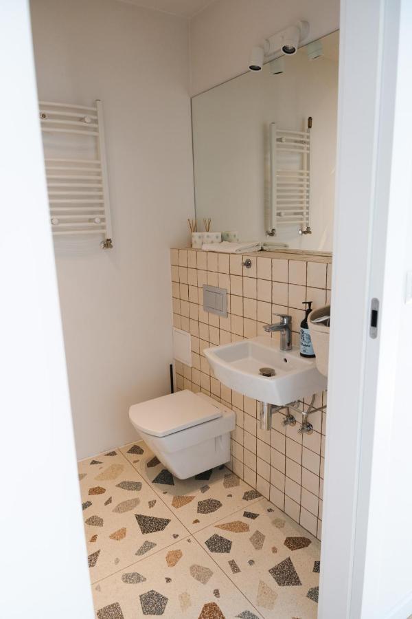 Floor Apartment